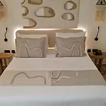 White Boutique Otel
