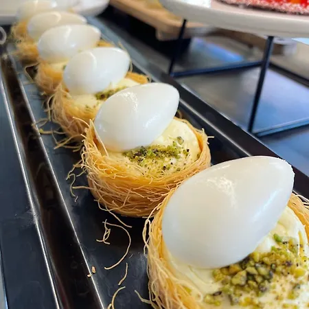 White Boutique & Szálloda 5*