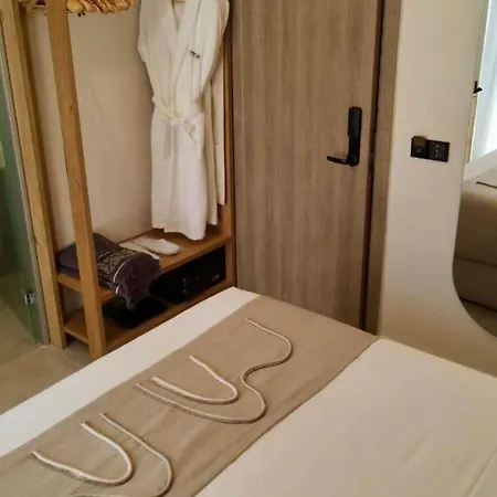 White Boutique & 5* Kardamena (Kos)