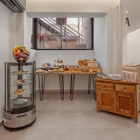 Ξενοδοχείο White Boutique & 5*