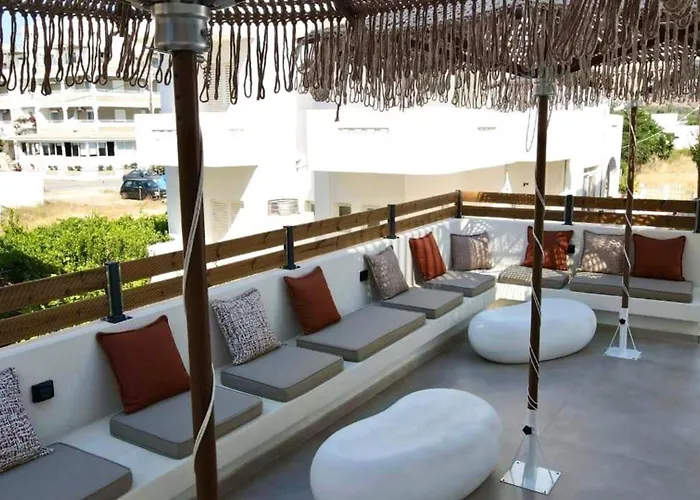 White Boutique Hotel 5*