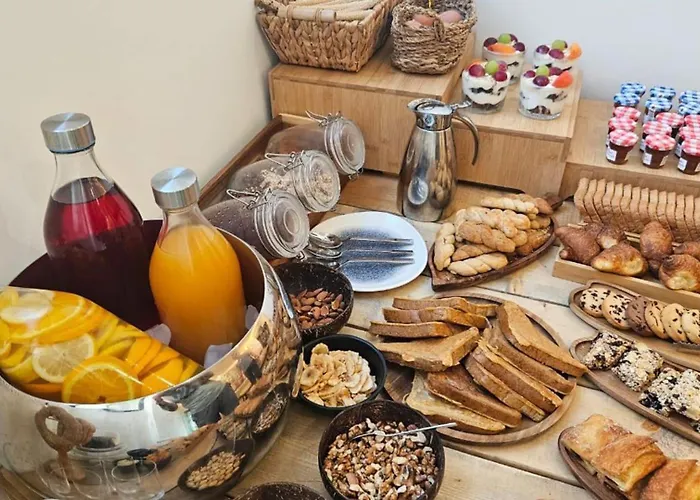 White Boutique Hotel 5*