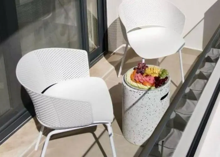 White Boutique Hotel 5*